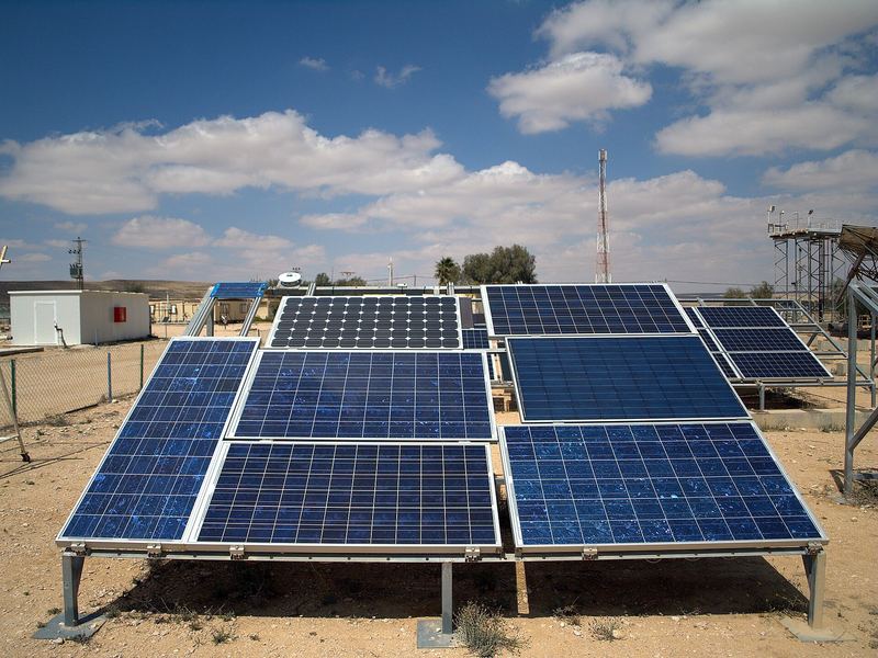 On-grid ground-mounted solar array